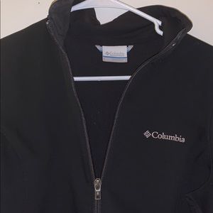 Women’s Columbia light jacket.